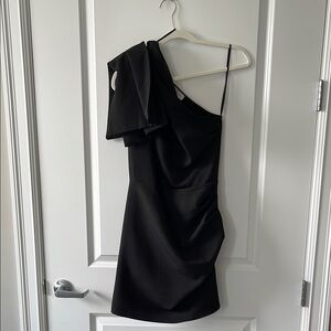 Mable One-Shoulder Bow Mini Dress